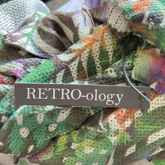 RETRO-OLOGY SWEATER TOP SHIRT SIZE X-LARGE MSRP $53.00 NWT - Picture 7 of 8